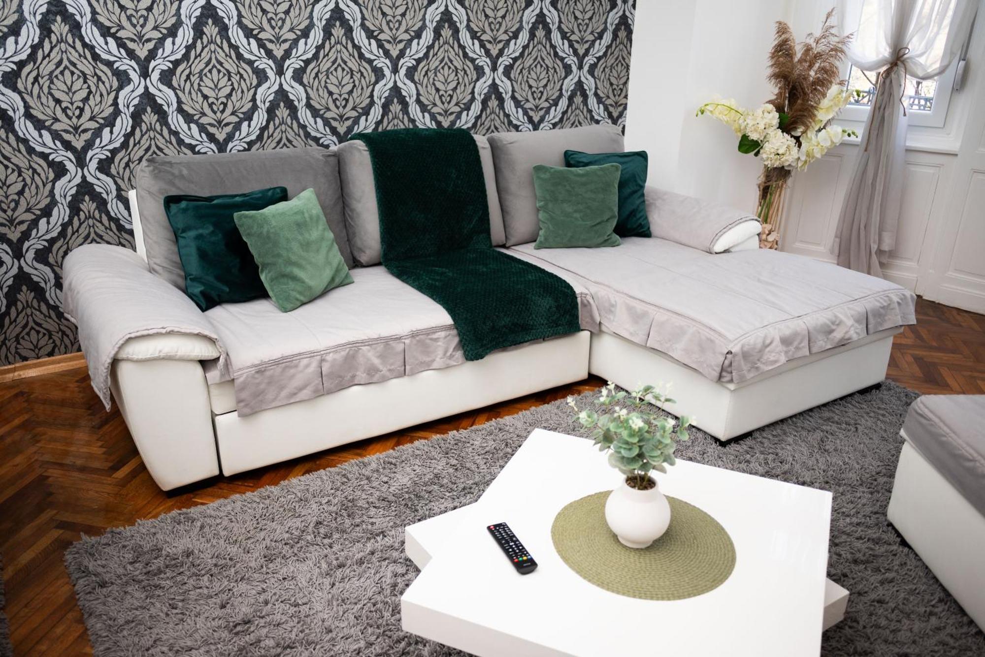 Apartment Primula Суботиця Екстер'єр фото